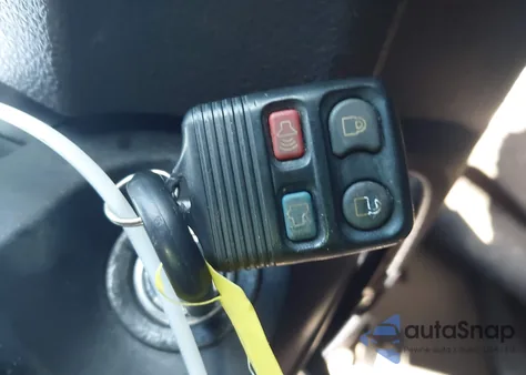 2007 Ford Mustang V6 Deluxe/V6 Premium z USA, uszkodzony, nr VIN 1ZVFT80N375288330